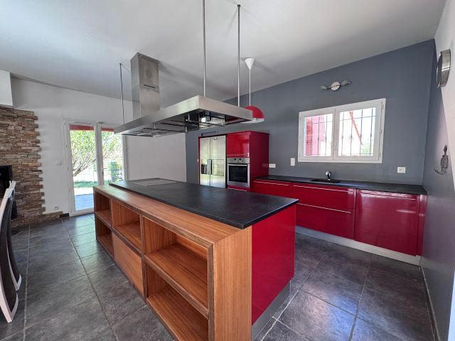 Maison - 160 m² - 5 pièces