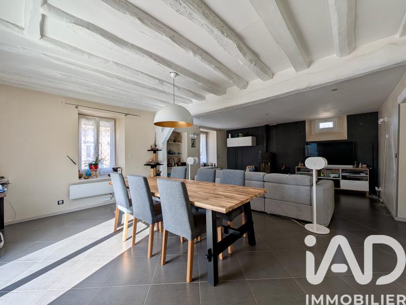 Maison - 180 m² - 6 pièces