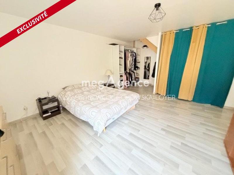 Maison en pierre - 205 m² - 7 pièces