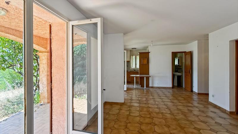 Maison - 114 m² - 5 pièces