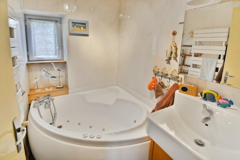 Local d'activité / Entrepôt - 900 m² - 10 pièces