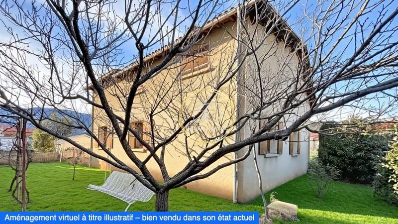 Pavillon - 210 m² - 7 pièces