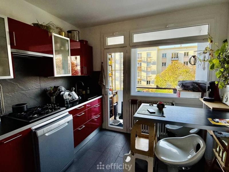 Appartement - 75 m² - 3 pièces