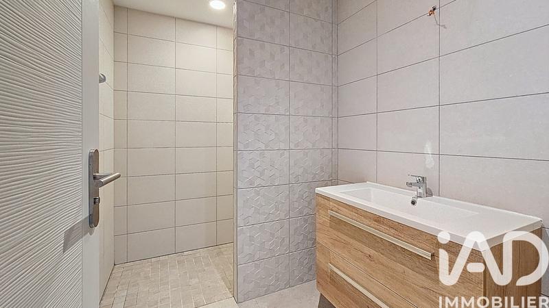 Maison - 199 m² - 8 pièces