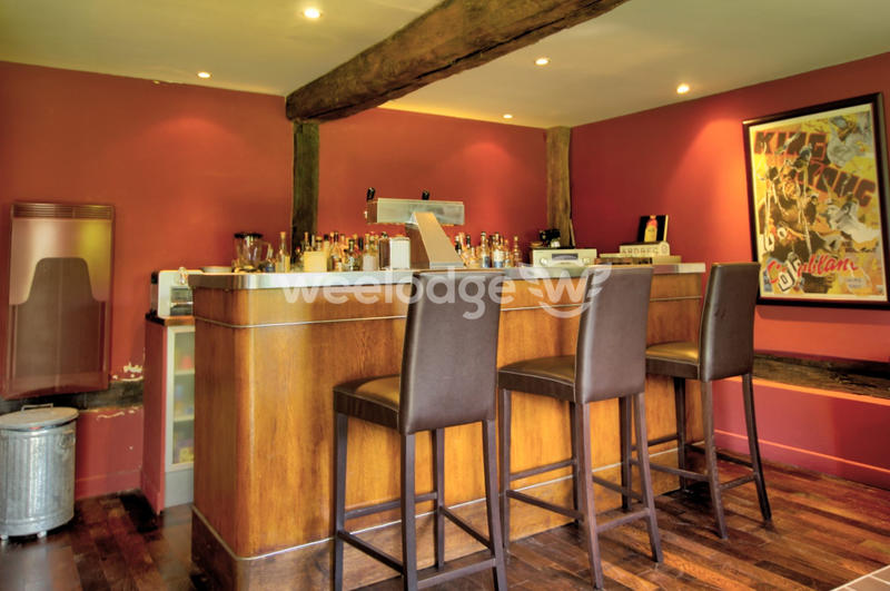 Maison - 326 m² - 12 pièces