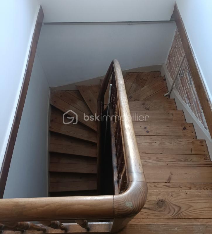 Demeure - 255 m² - 12 pièces