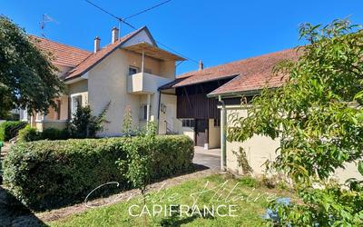 Maison - 136 m² - 8 pièces