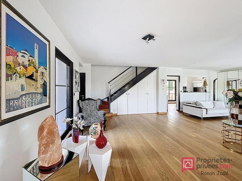 Appartement - 153 m² - 5 pièces