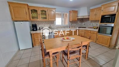 Maison - 171 m² - 8 pièces