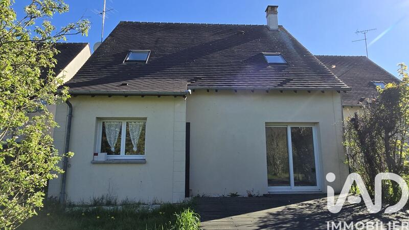 Maison - 98 m² - 5 pièces