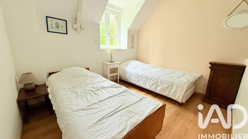 Maison - 165 m² - 8 pièces