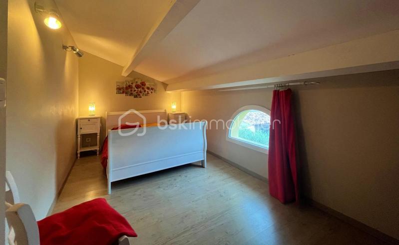 Maison - 265 m² - 13 pièces