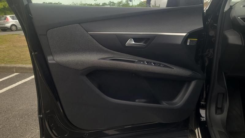 Peugeot 3008 1.5 BlueHDi 130 Active Business - Entretien constructeur