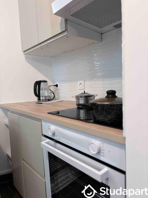 Chambre - 9 m² - 1 pièce