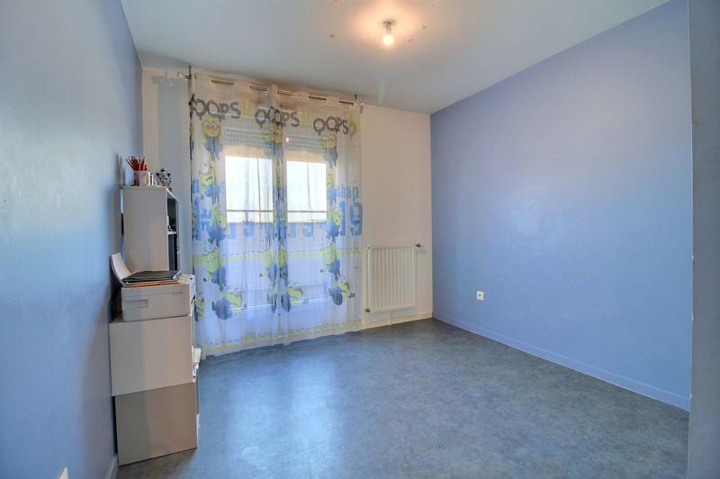 Appartement - 94 m² - 5 pièces