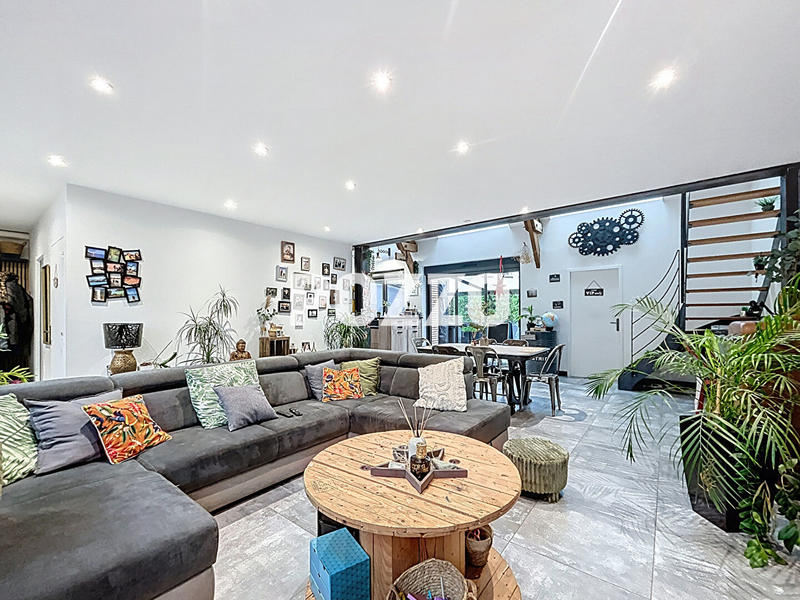 Maison - 115 m² - 5 pièces