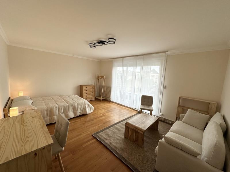 Appartement - 102 m² - 6 pièces