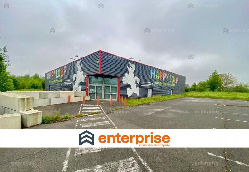 Local commercial - 1 200 m²