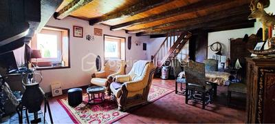 Maison - 90 m² - 3 pièces