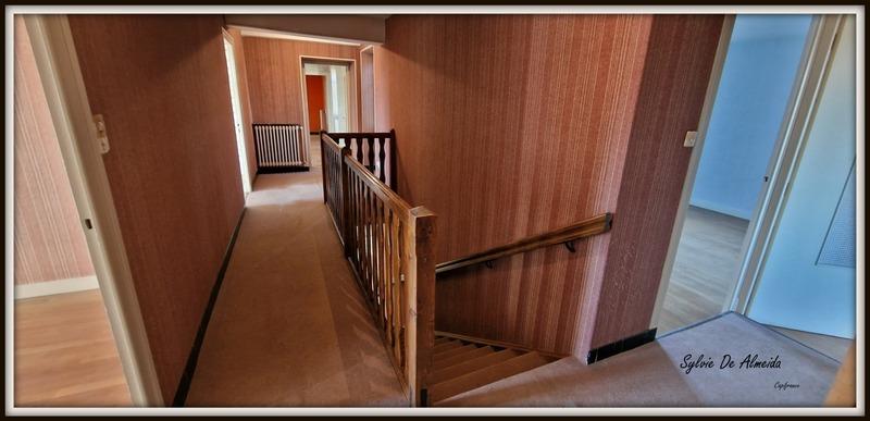 Maison - 180 m² - 8 pièces