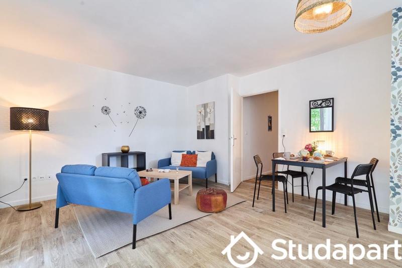 Chambre - 10 m² - 1 pièce