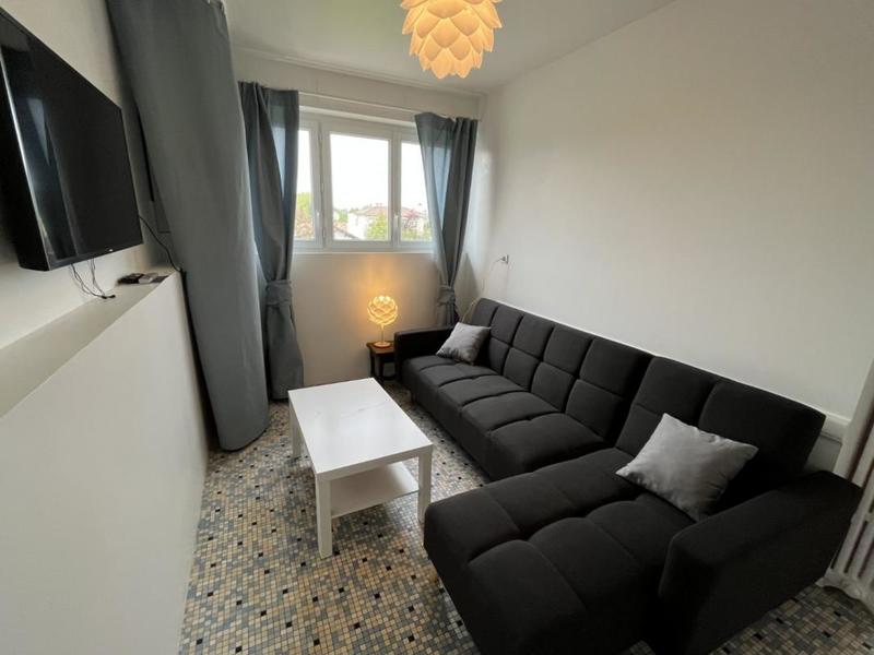 Chambre - 12 m² - 1 pièce