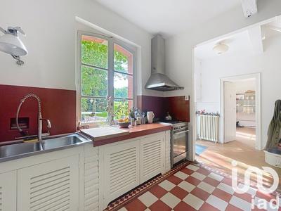 Maison - 426 m² - 16 pièces