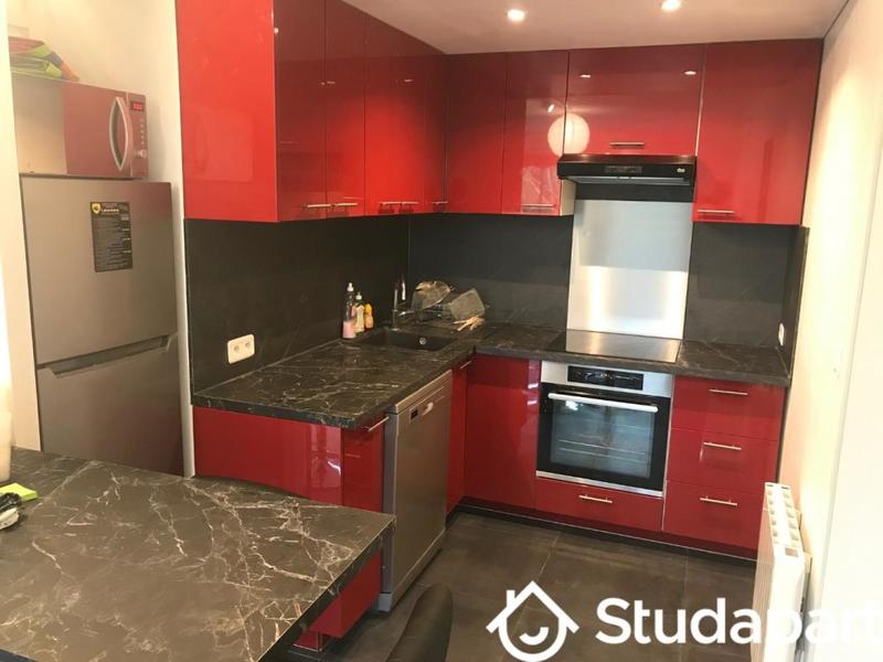 Chambre - 11 m² - 1 pièce