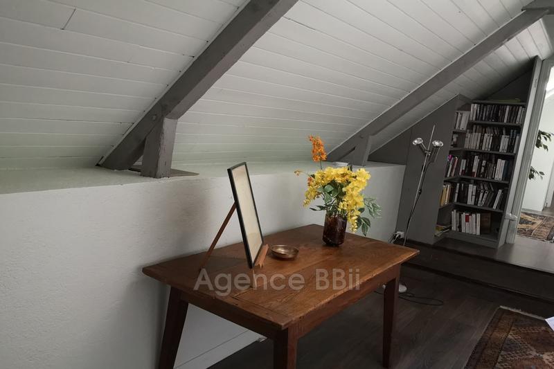 Maison - 300 m² - 15 pièces