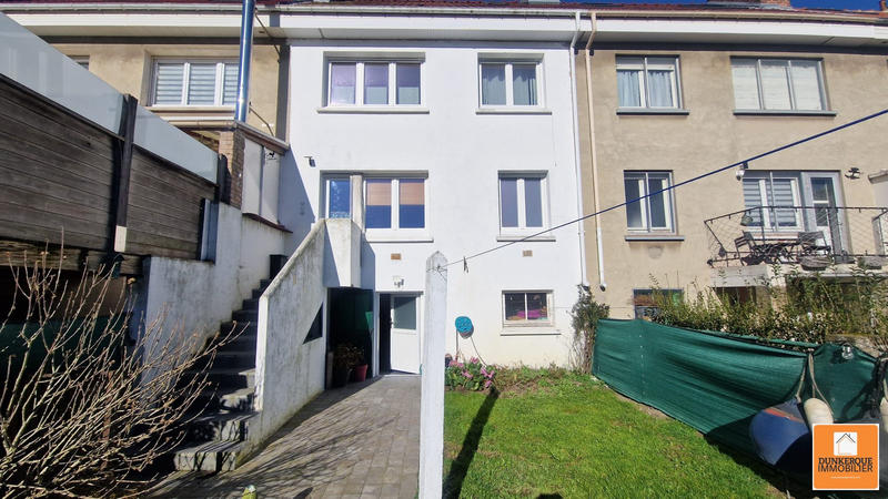 Maison - 95 m² - 5 pièces