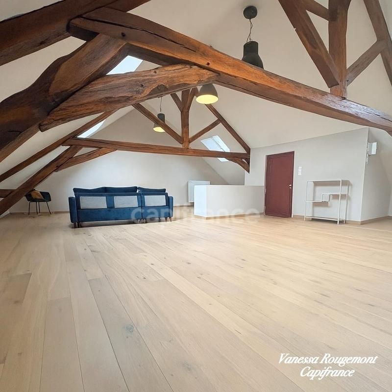 Maison - 225 m² - 8 pièces