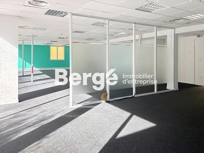 Bureau - 355 m²