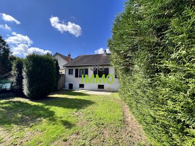 Maison traditionnelle - 89 m² - 3 pièces