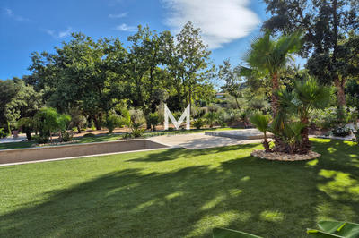 Maison - 190 m² - 6 pièces