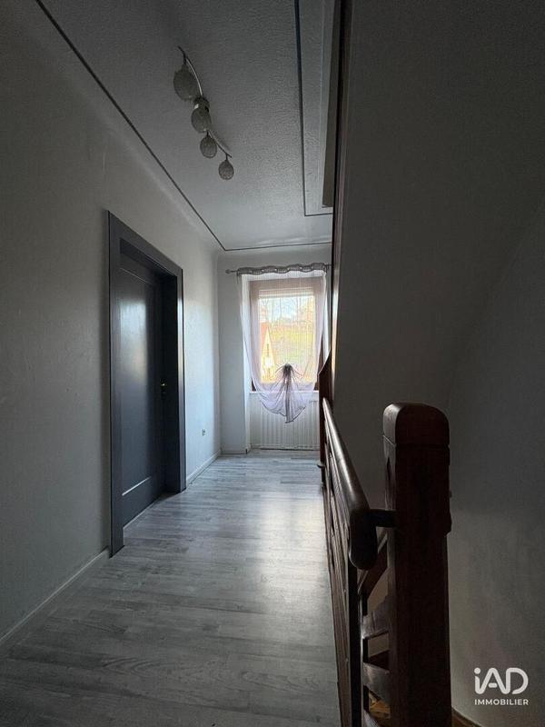 Maison - 211 m² - 6 pièces