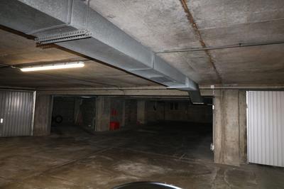 Parking / Garage - 12 m²