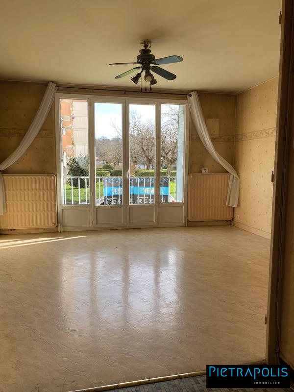 Appartement - 65 m² - 3 pièces