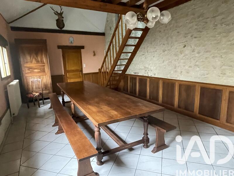 Maison - 177 m² - 7 pièces