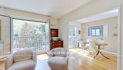 Appartement - 99 m² - 5 pièces