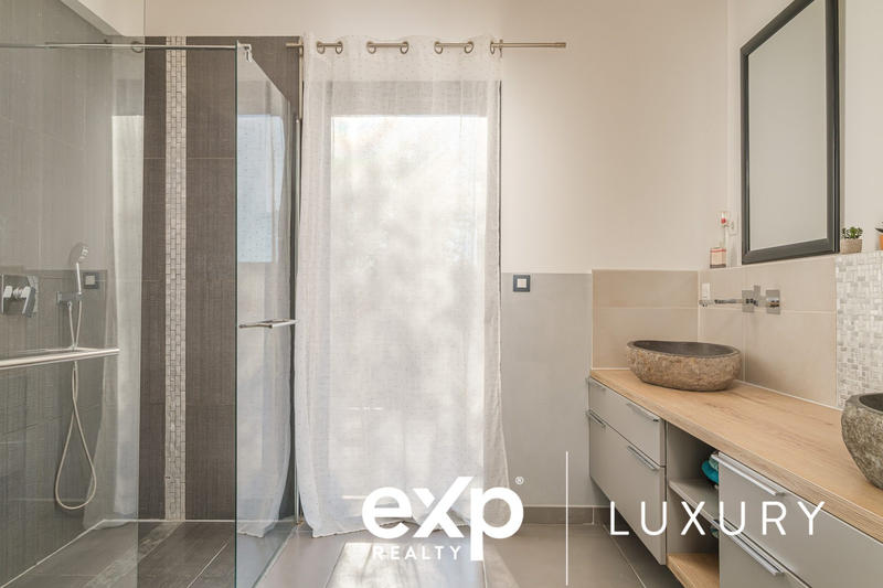 Villa - 166 m² - 4 pièces