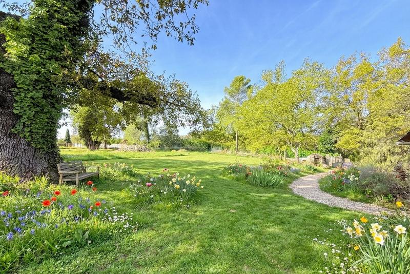 Maison ancienne - 229 m² - 7 pièces