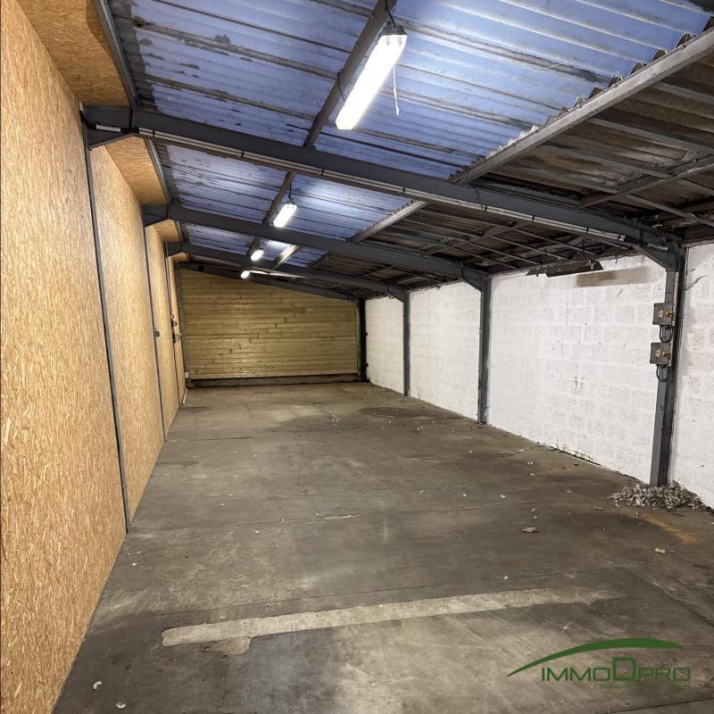 Entrepôt - 150 m²