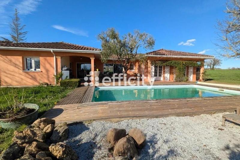 Maison - 136 m² - 5 pièces