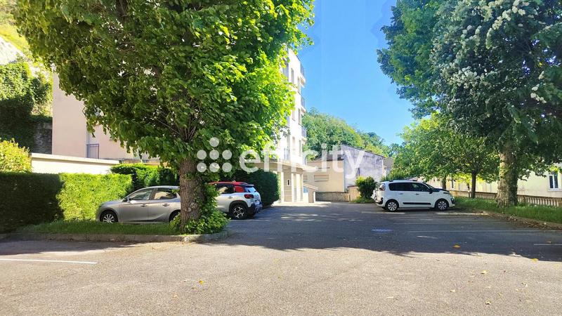 Appartement - 101 m² - 4 pièces