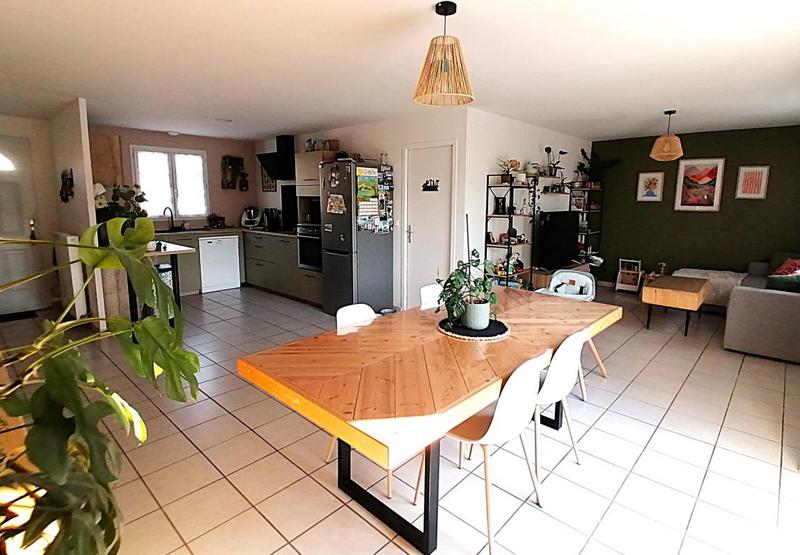 Maison - 85 m² - 4 pièces