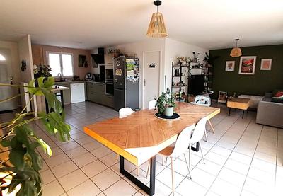Maison - 85 m² - 4 pièces