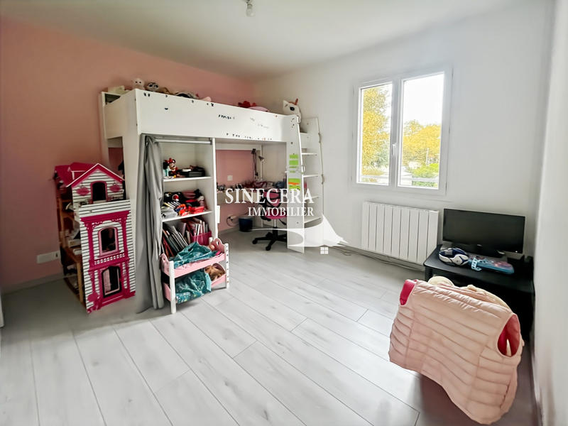 Appartement - 90 m² - 5 pièces