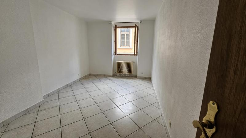 Appartement - 77 m² - 3 pièces