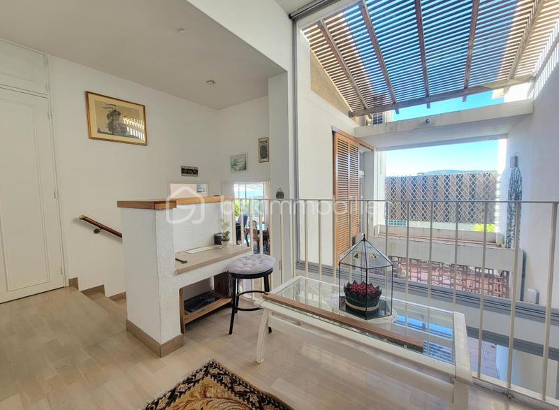 Maison d'architecte - 248 m² - 8 pièces