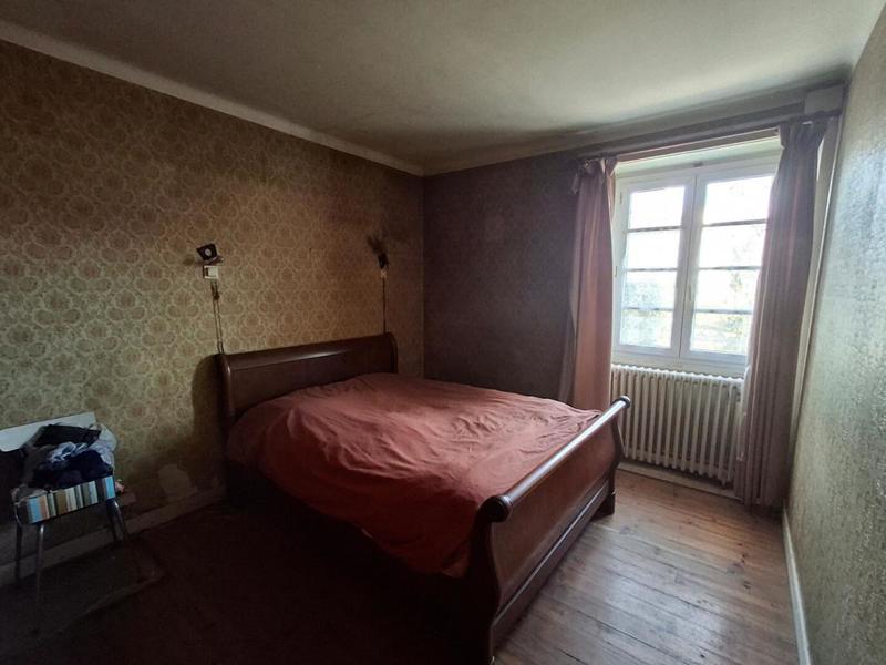 Maison - 230 m² - 8 pièces